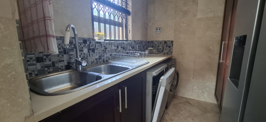 4 Bedroom Property for Sale in Blue Horizon Bay Eastern Cape